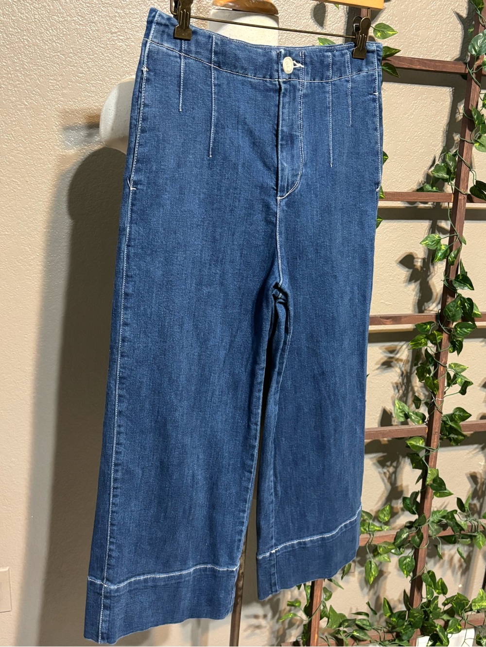 Pilcro Ultra High-Rise Wide-Leg Jeans 29 - Picture 7 of 11